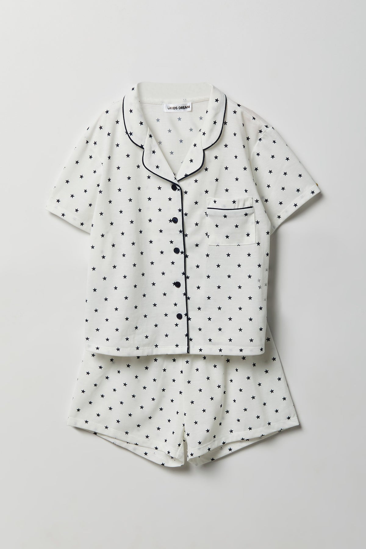 Ensemble pyjama avec haut boutonné et short pour fille
