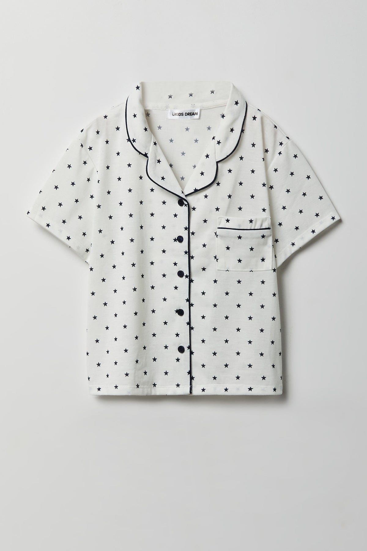 Vue alternative 2. Ensemble pyjama avec haut boutonné et short pour fille