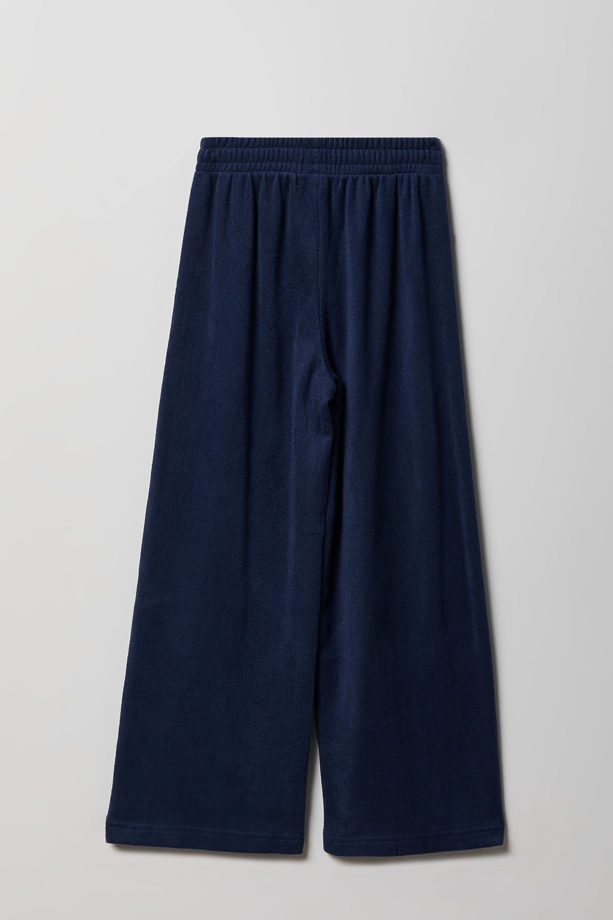 Vue alternative 4. Ensemble avec haut à manches longues et pantalon à jambe large