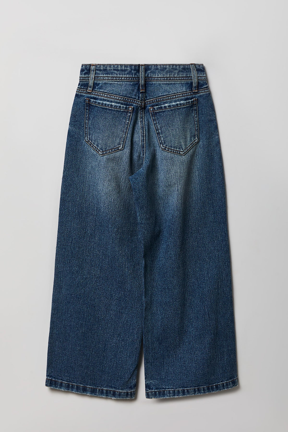 Vue alternative 2. Jean à jambe large et taille haute pour fille