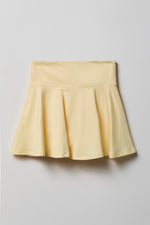 Jaune pâle