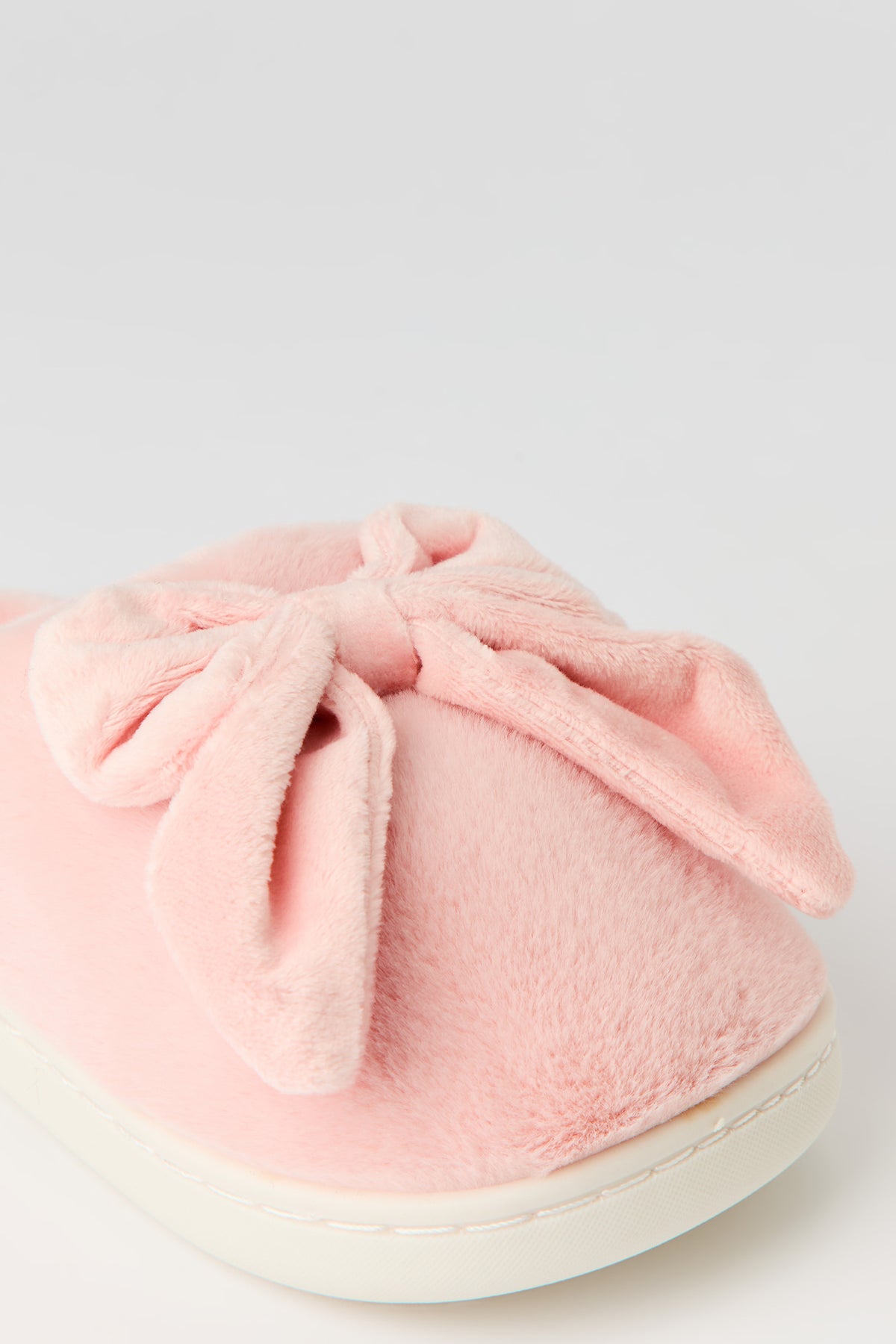 Alt View 3. Girls 3D Bow Faux Fur Slipper - Light Pink