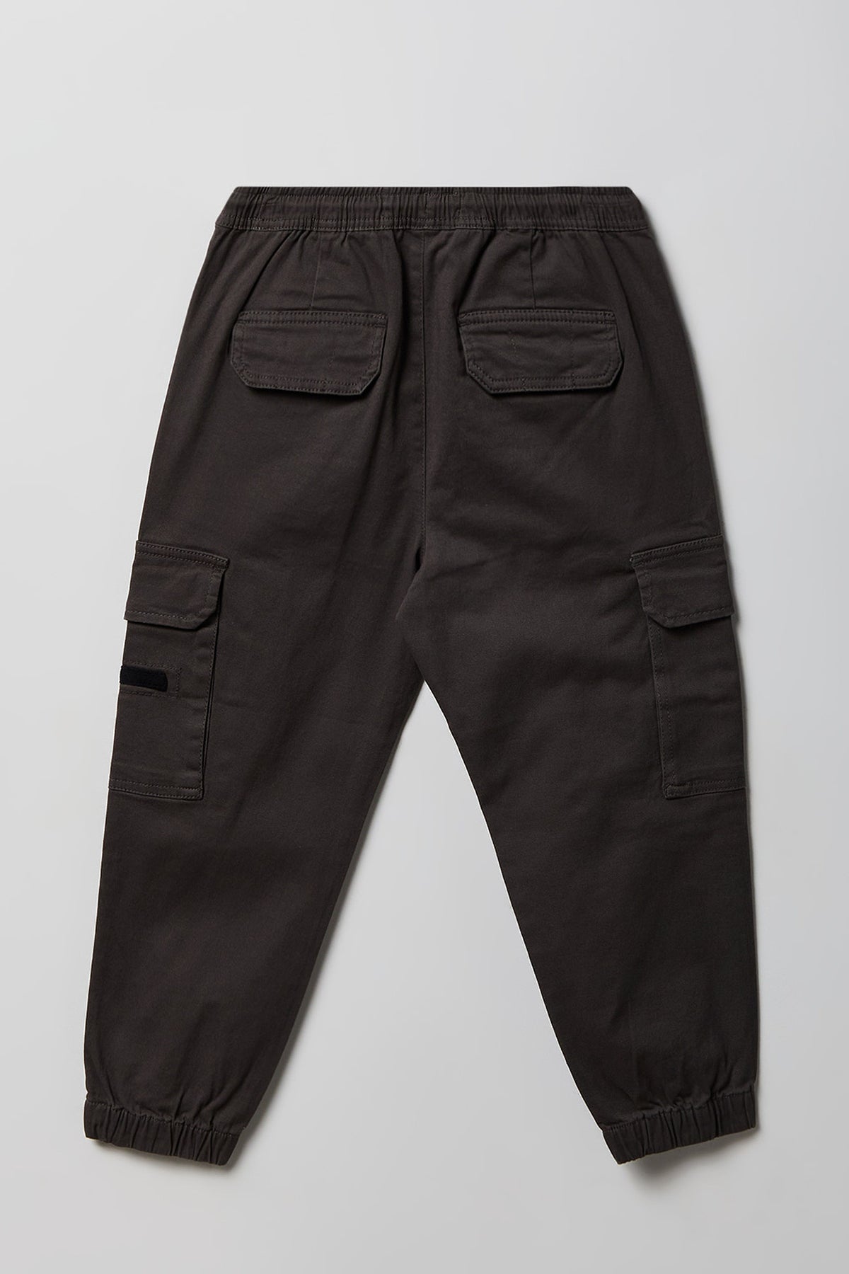 Vue alternative 2. Jogger cargo imprimé pour garçon