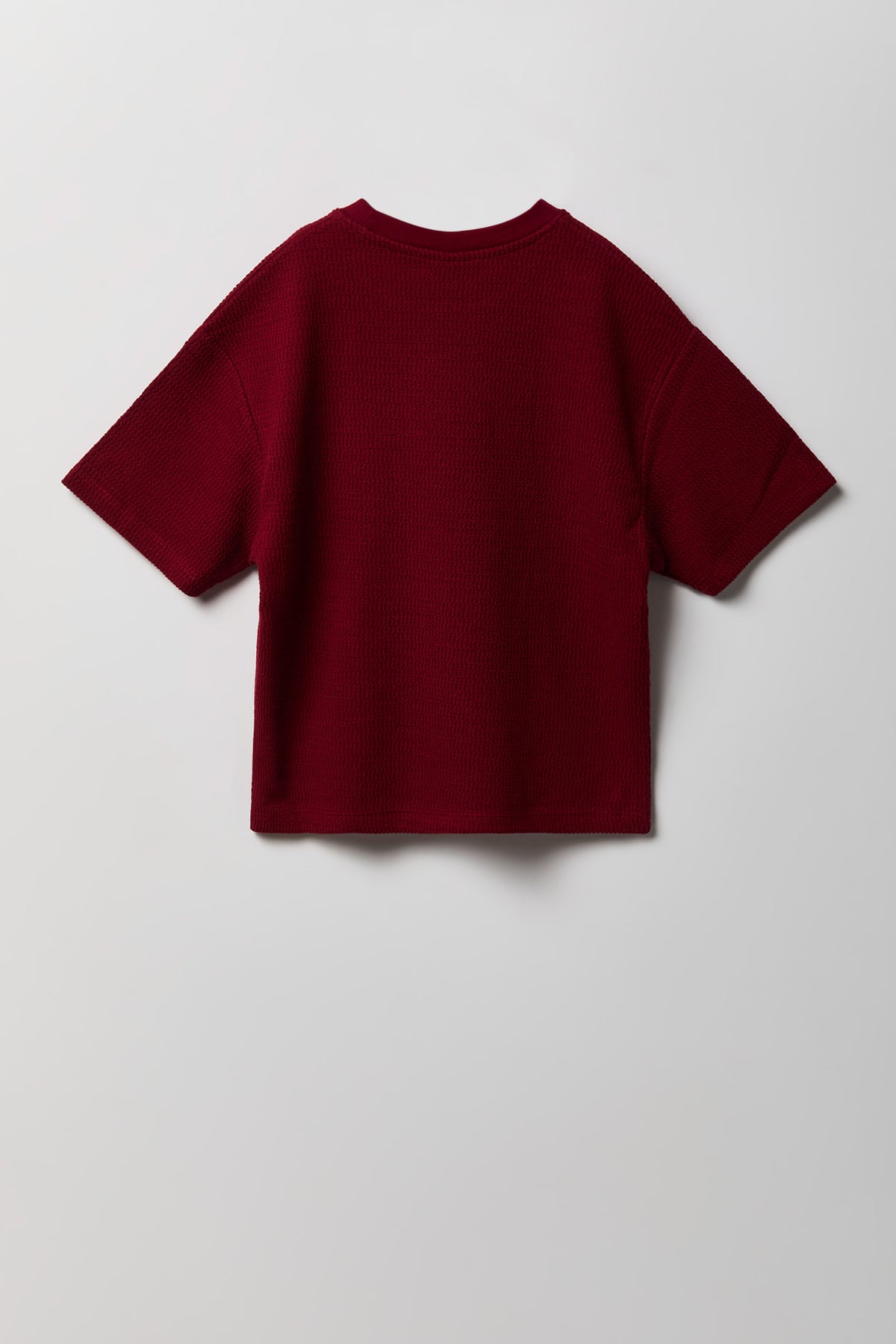 Alt View 2. Boys Textured Embroidered Boxy T-Shirt - Burgundy