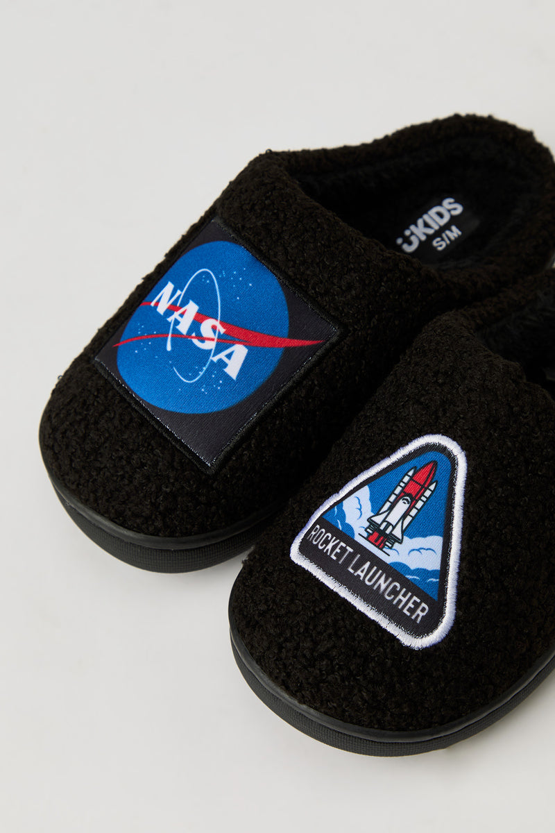 Pantoufles en Sherpa à imprimé NASA pour enfant