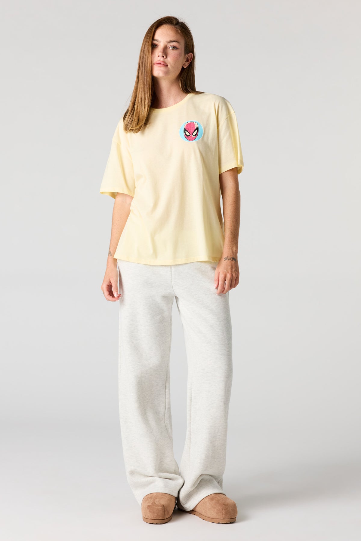 Vue alternative 3. T-shirt de coupe garçonne à imprimé Spiderman 62