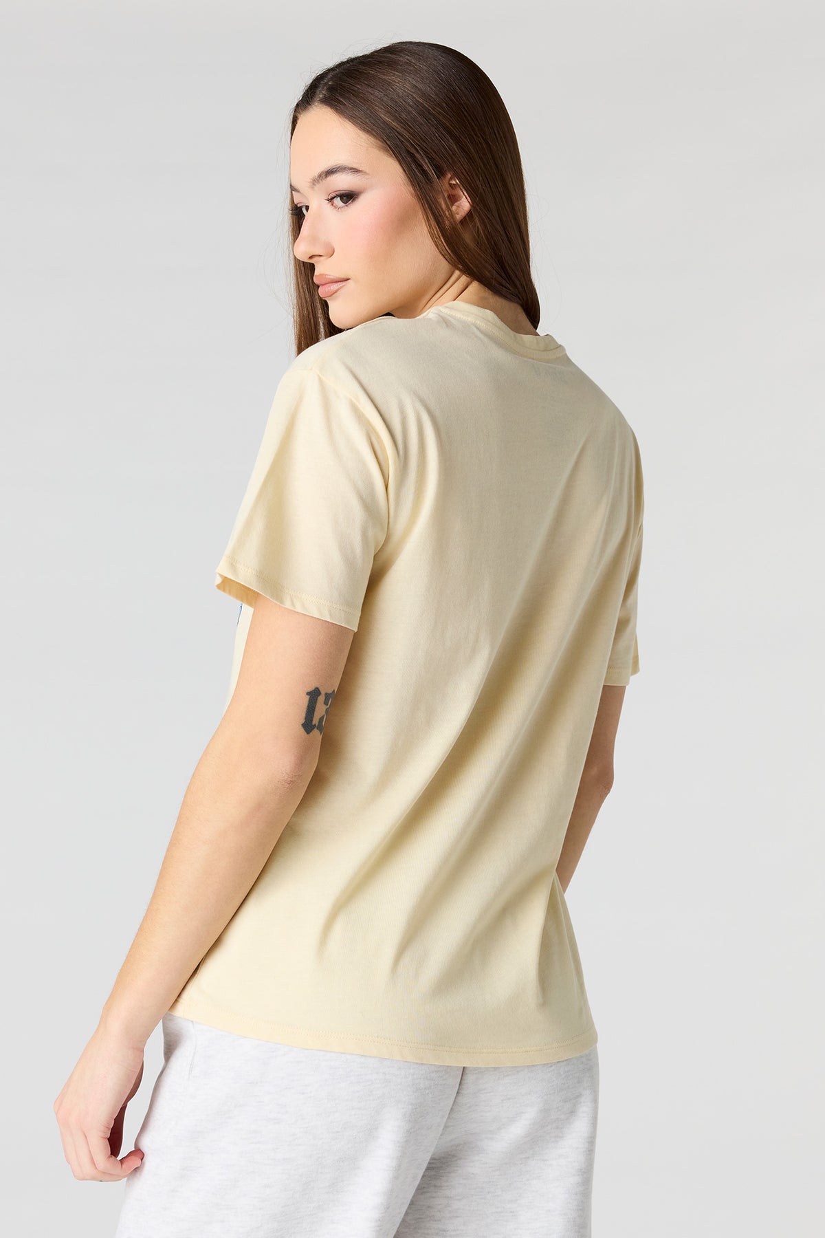 Alt View 2. Stitch Graphic Boyfriend T-Shirt - Yellow