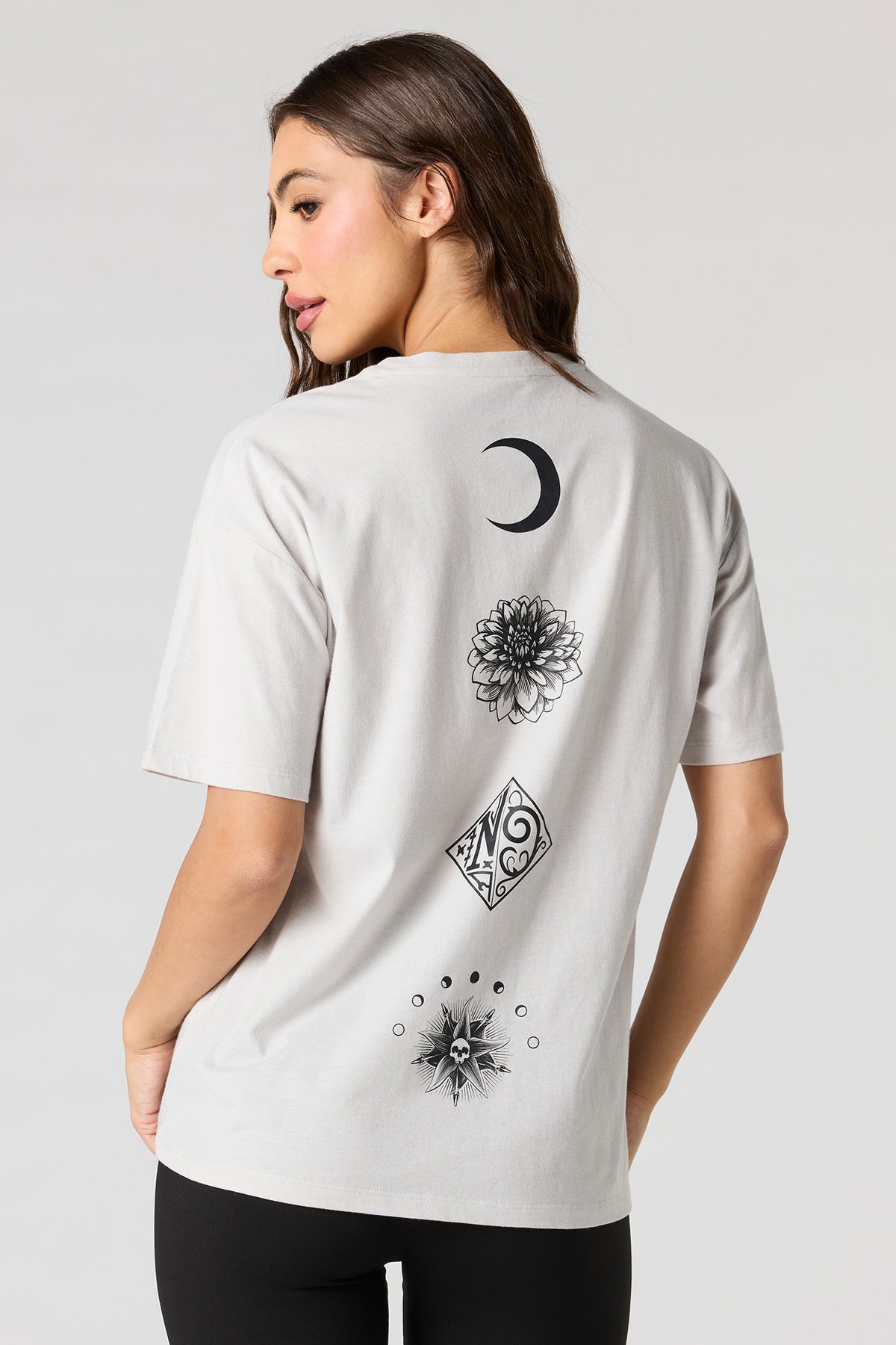 Alt View 2. Wednesday Graphic Boyfriend T-Shirt - Light Grey