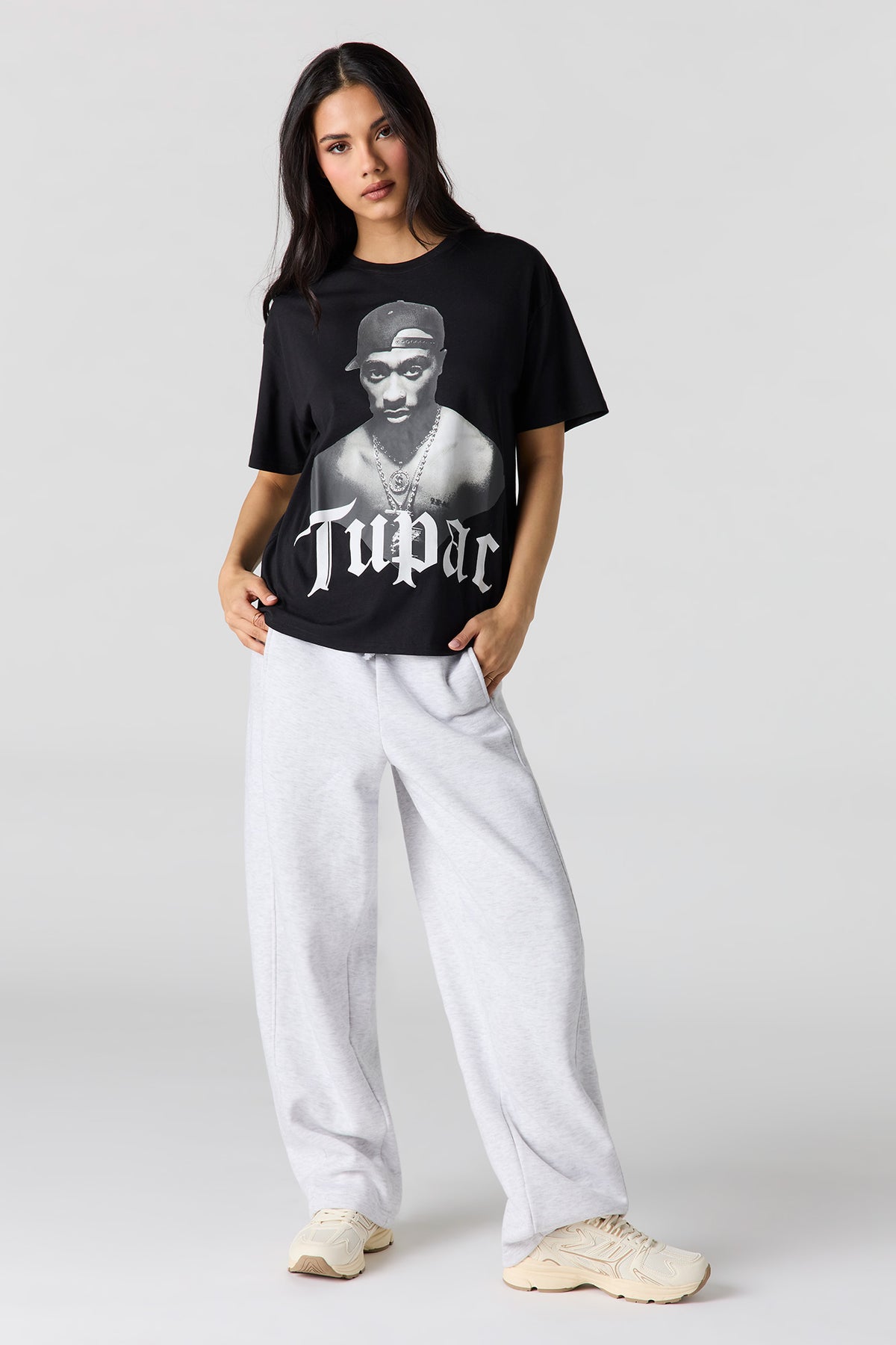 Alt View 3. Tupac Graphic Boyfriend T-Shirt - Black