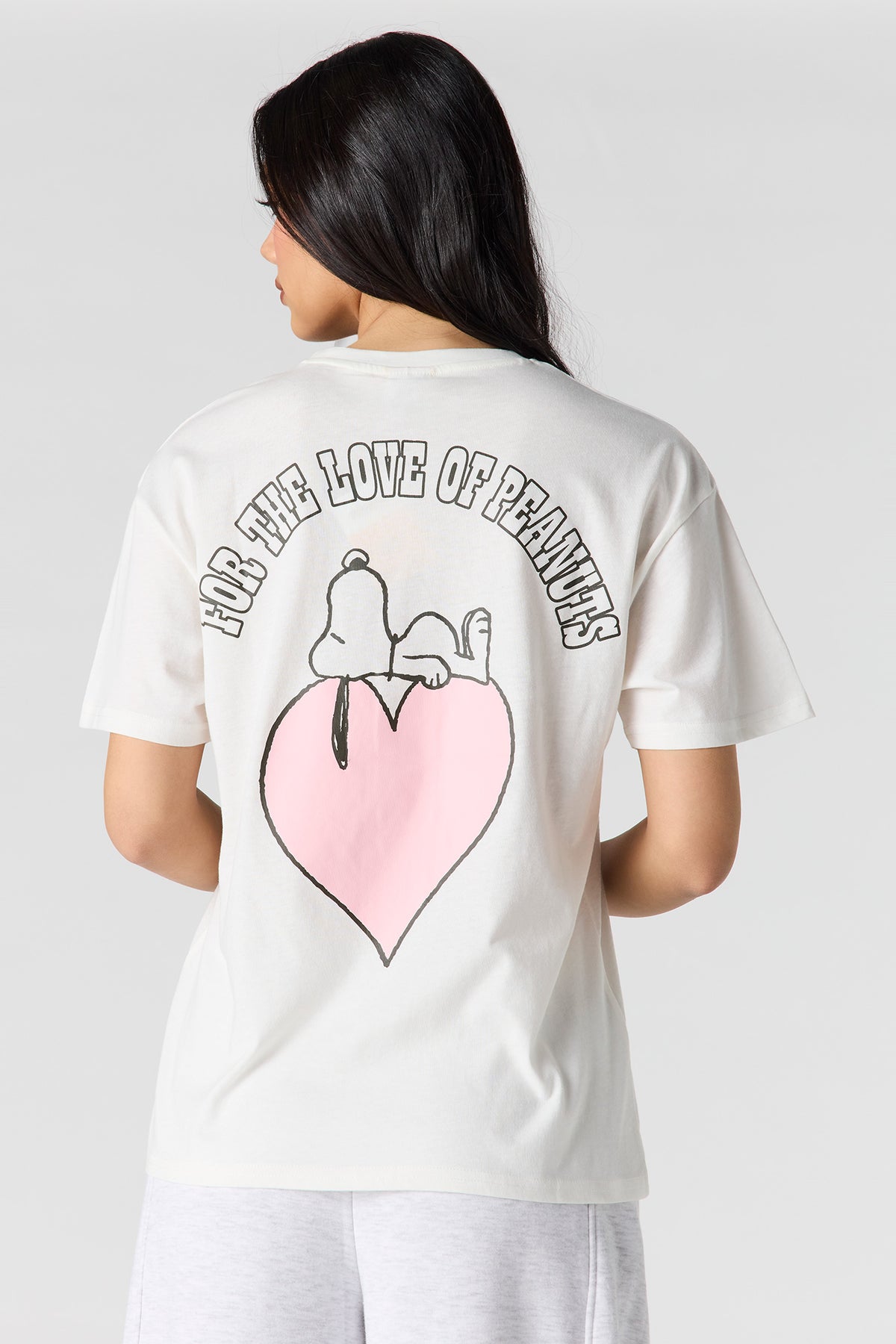 Vue alternative 2. T-shirt de coupe garçonne à imprimé Peanuts Snoopy en relief