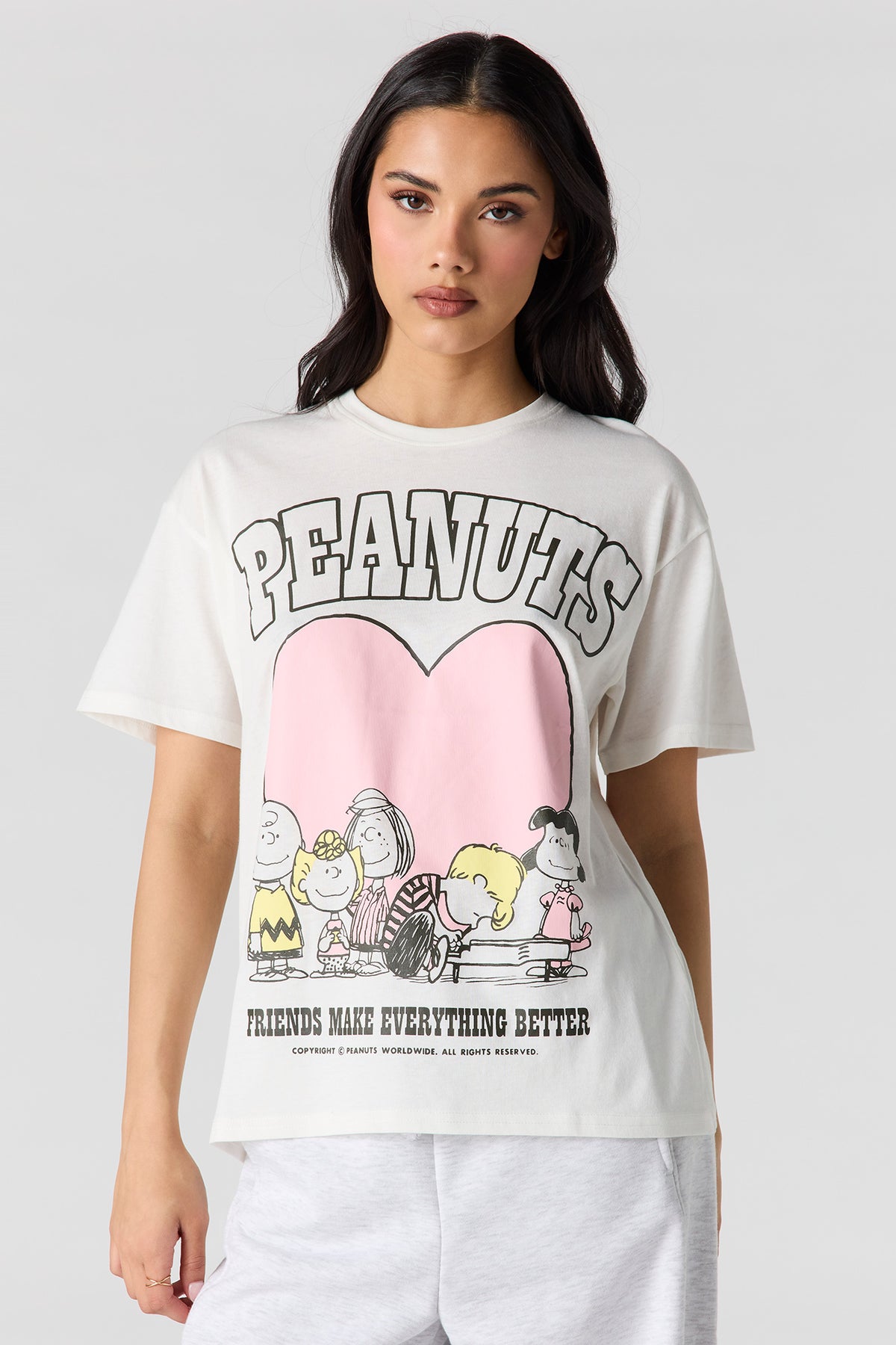 T-shirt de coupe garçonne à imprimé Peanuts Snoopy en relief