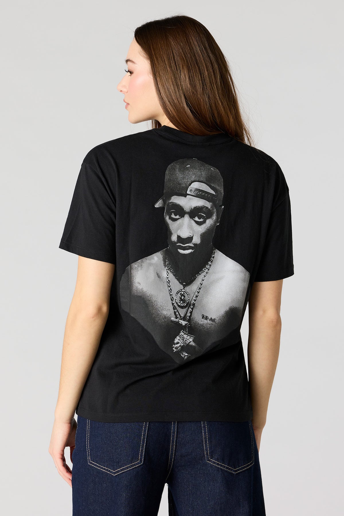 Alt View 2. Tupac Graphic Boyfriend T-Shirt - Black