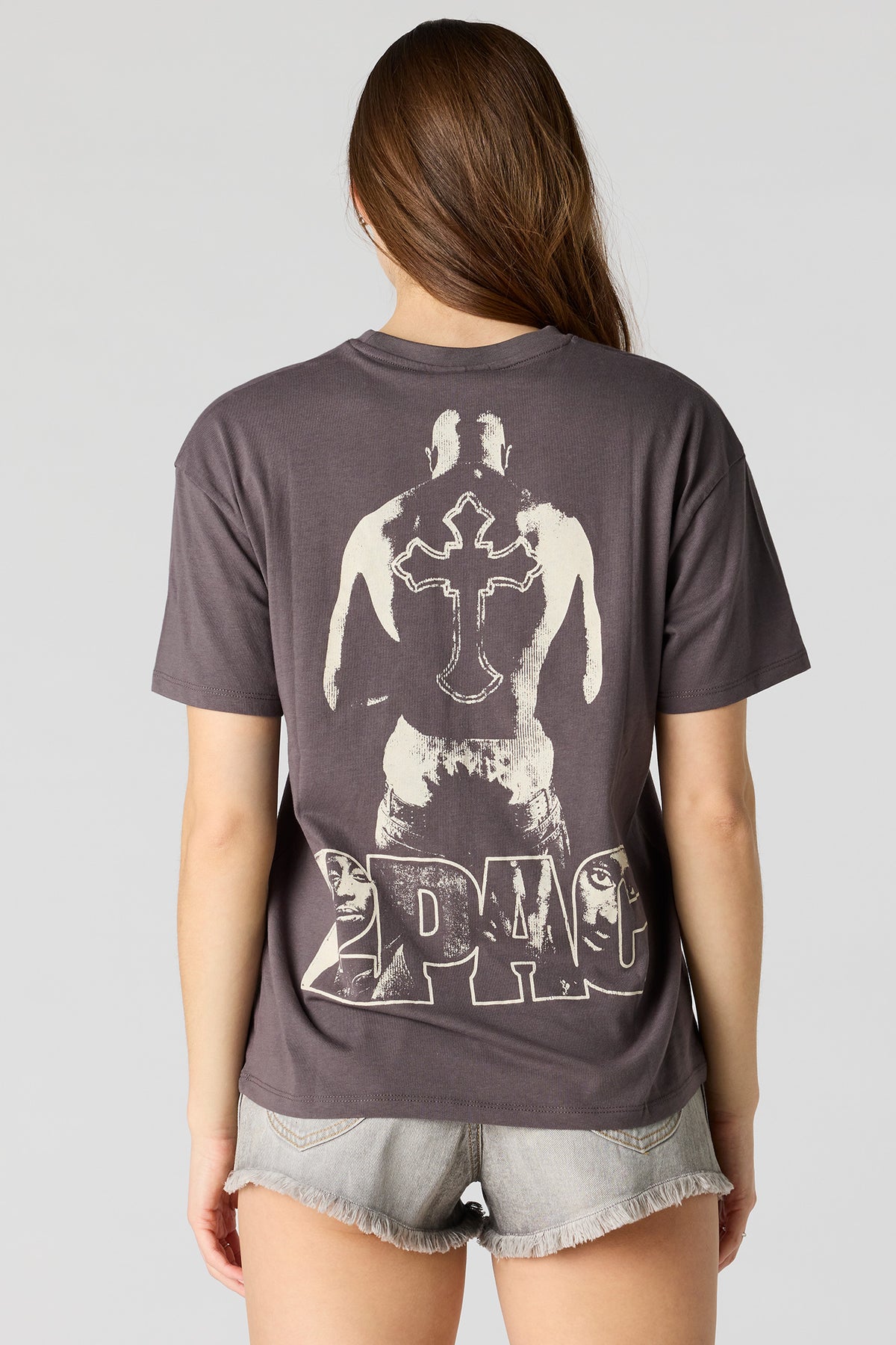 Alt View 2. Tupac Graphic Boyfriend T-Shirt - Dark Grey