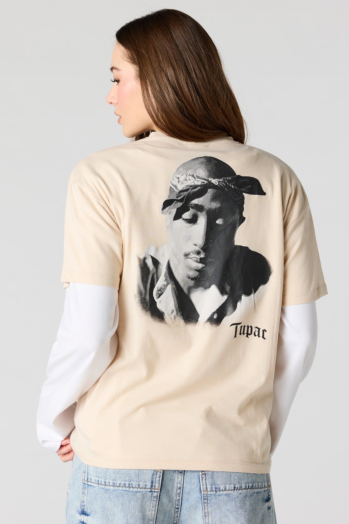 Vue alternative 2. T-shirt de coupe garçonne à imprimé Tupac