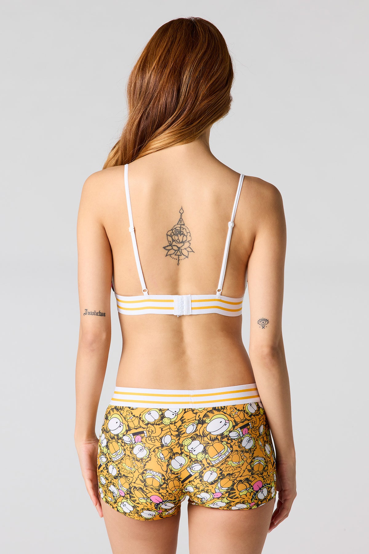 Vue alternative 3. Ensemble avec soutien-gorge triangulaire et culotte garçonne à imprimé Garfield