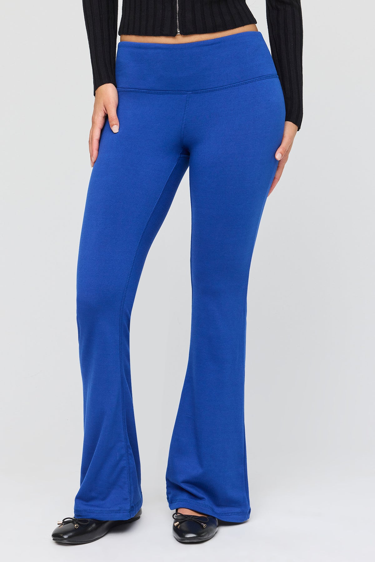 Vue alternative 2. Legging à jambe évasée doublé d emolleton