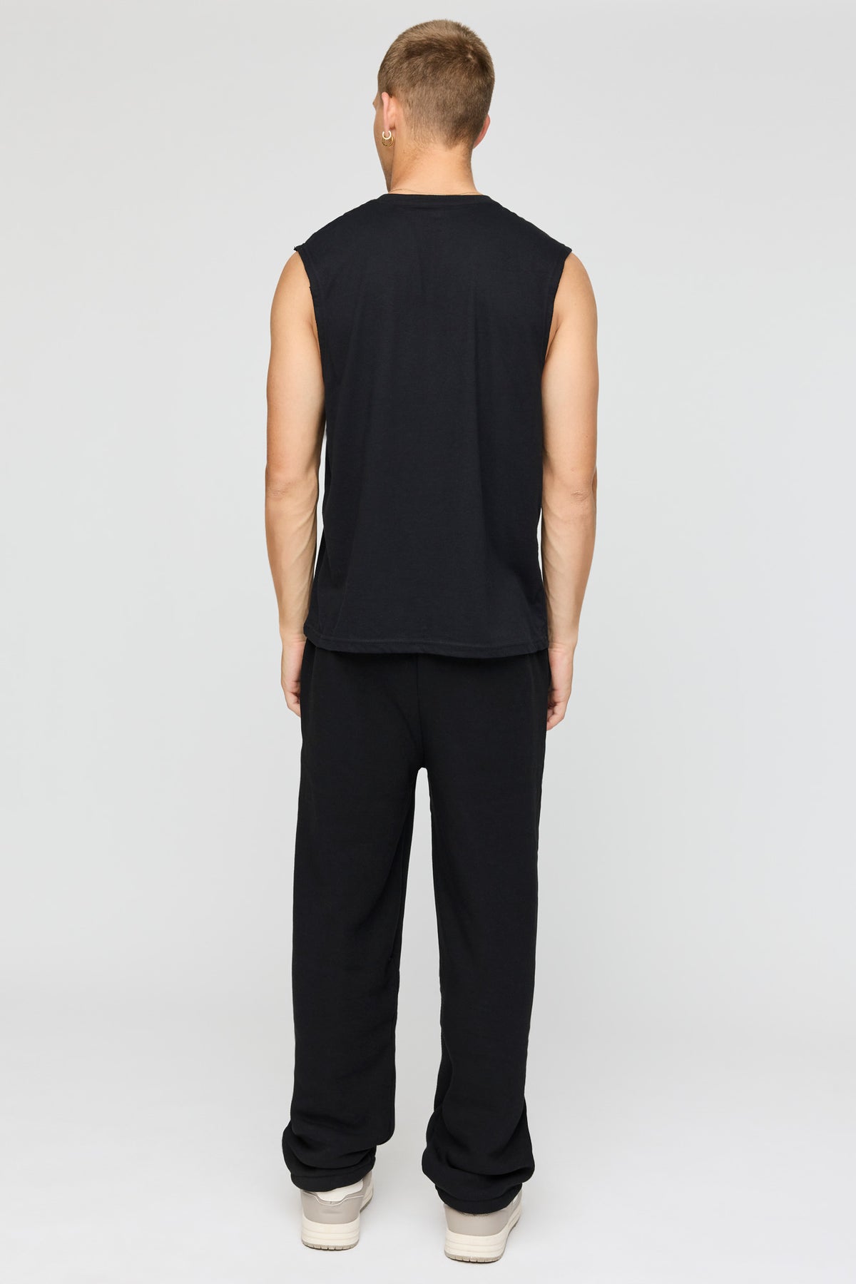 Vue alternative 3. Pantalon d'entraînement en molleton avec empiècement