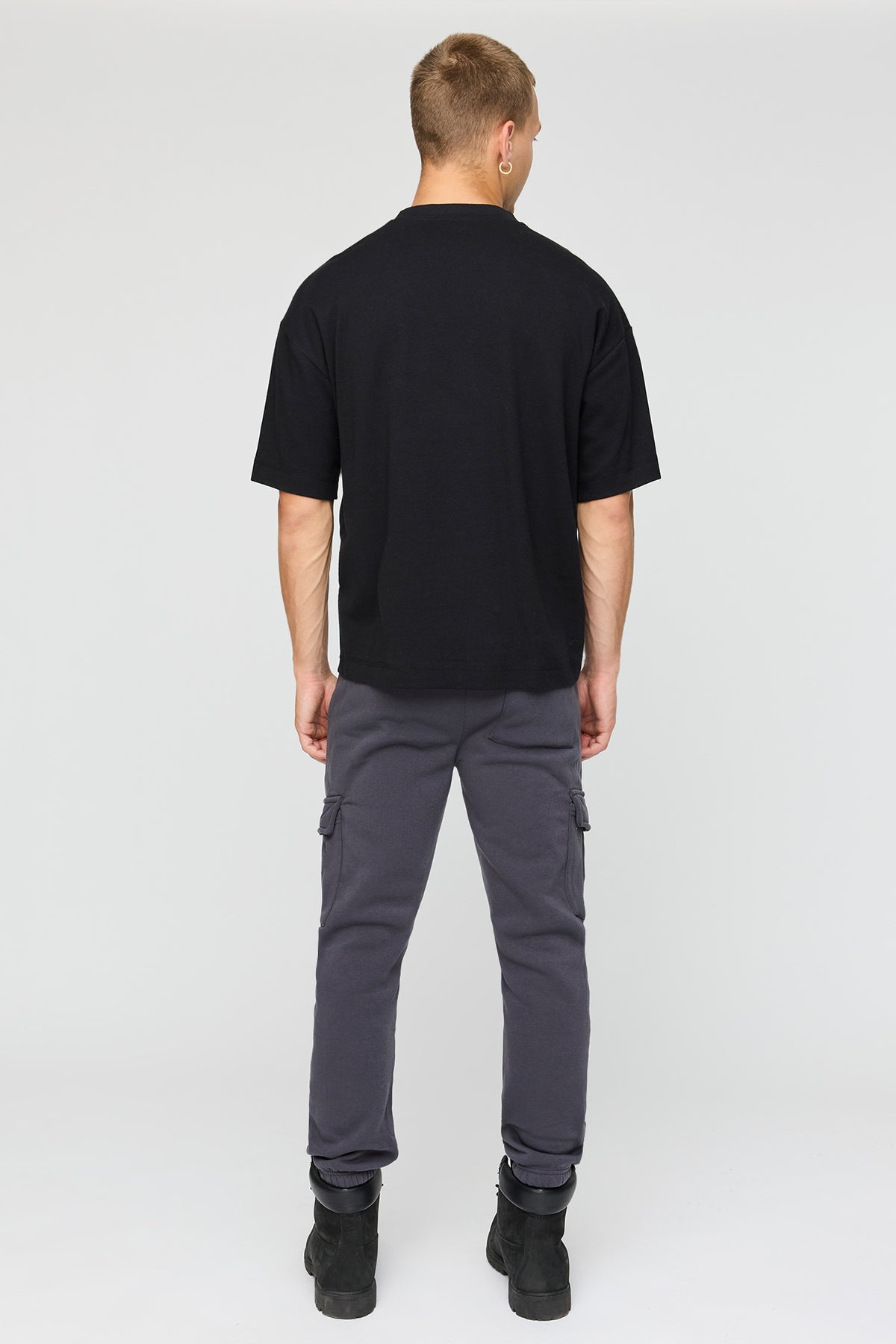 Vue alternative 3. Jogger cargo en molleton à imprimé LA 