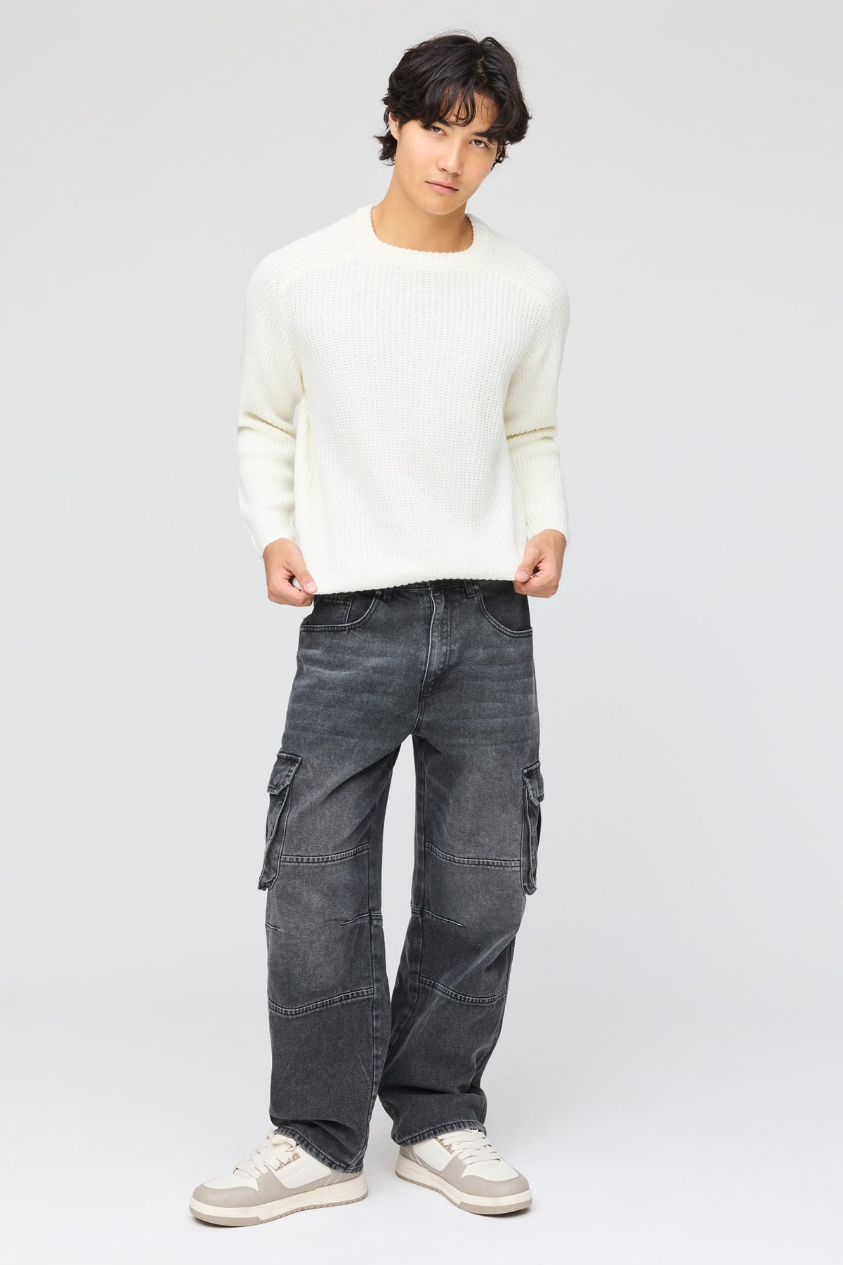 Alt View 2. Baggy Cargo Jean - Black