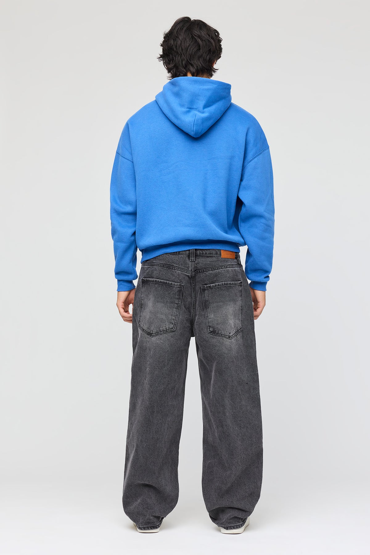 Alt View 3. Stretch Barrel Jean - Black