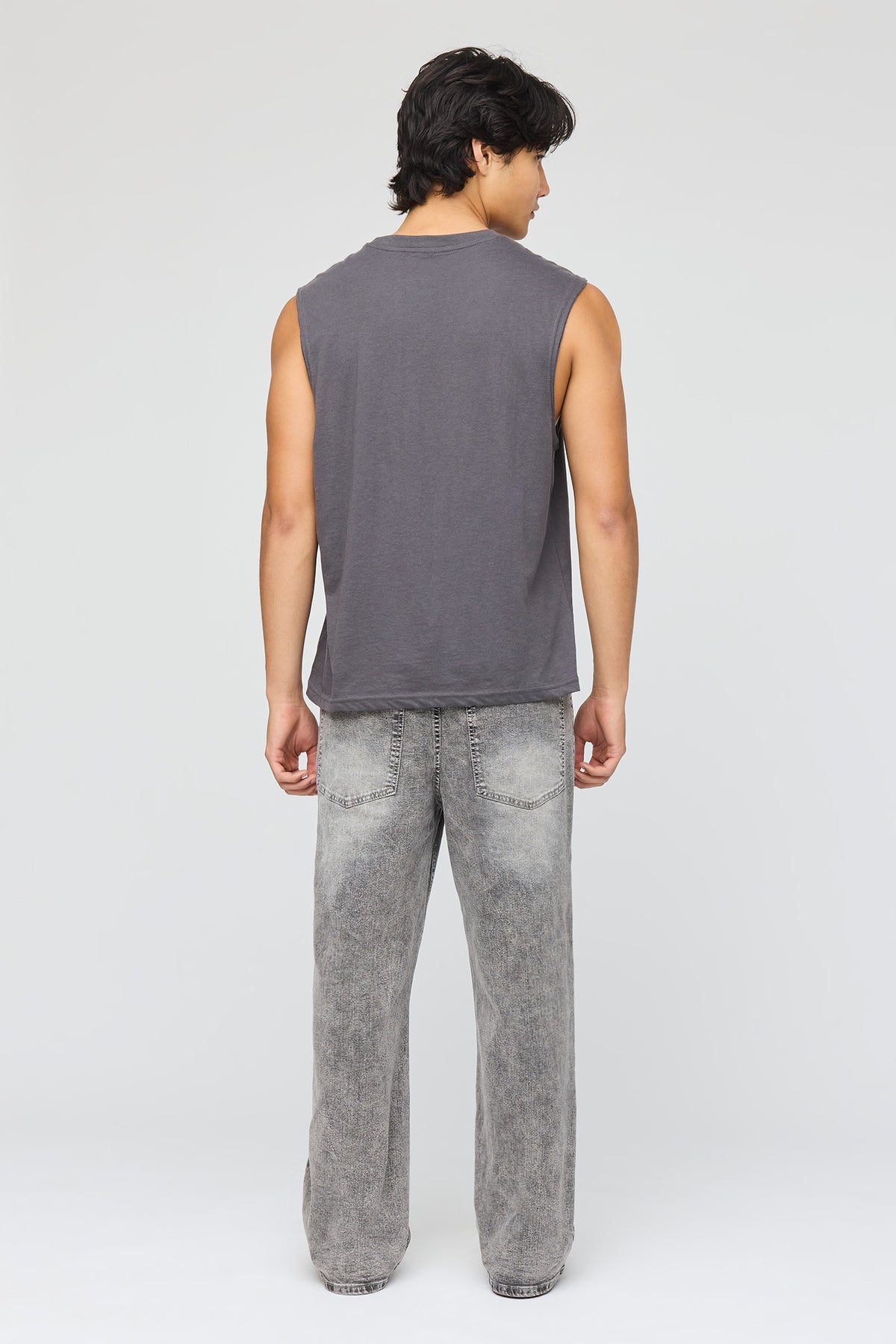 Alt View 3. Stretch Loose Fit Jean - Light Grey