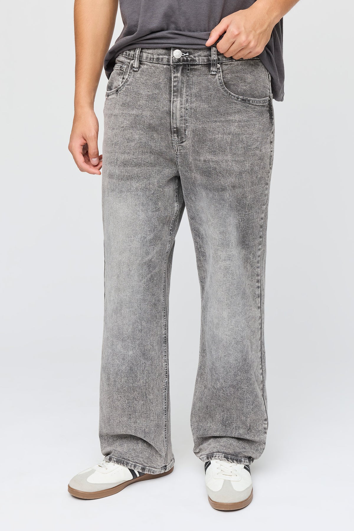 Stretch Loose Fit Jean - Light Grey