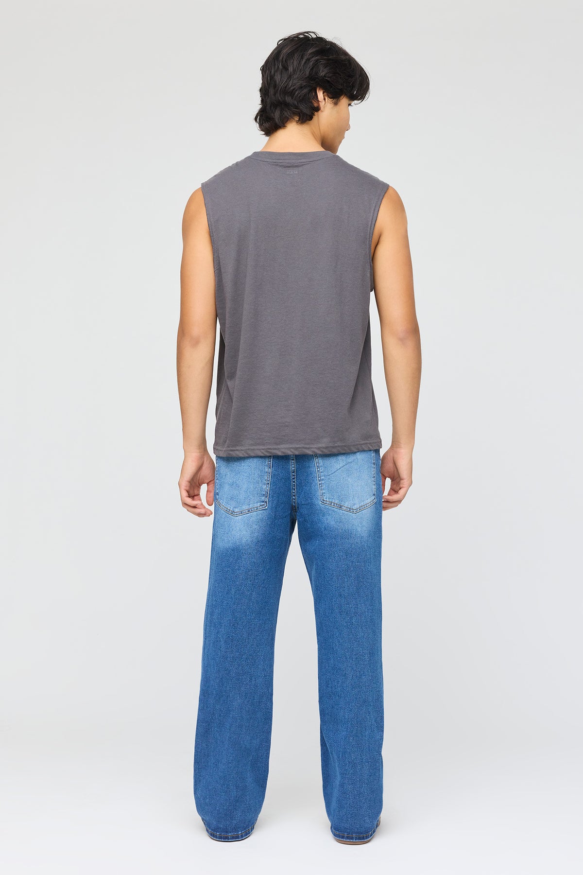 Alt View 3. Stretch Loose Fit Jean - Dark Blue