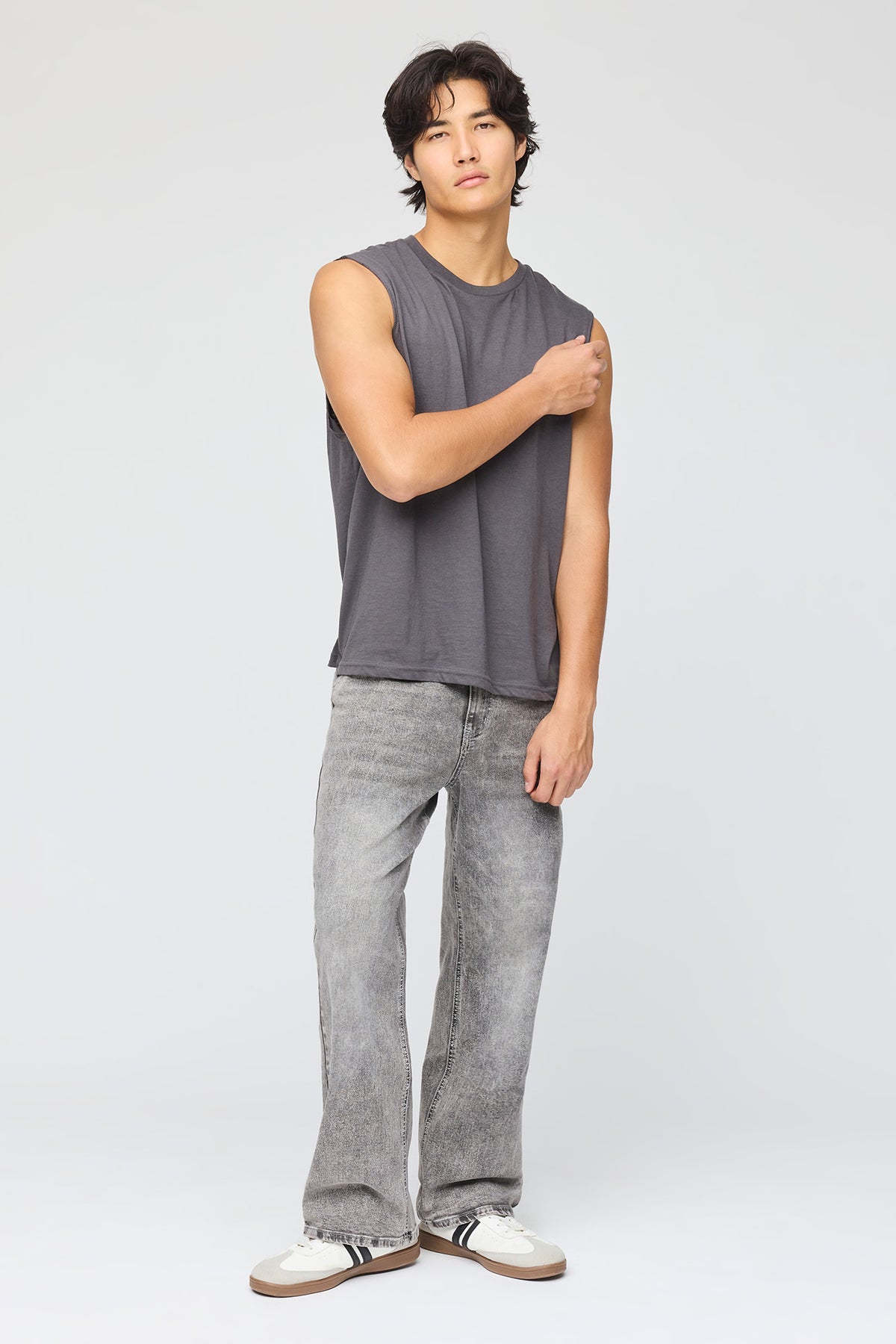 Alt View 2. Stretch Loose Fit Jean - Light Grey