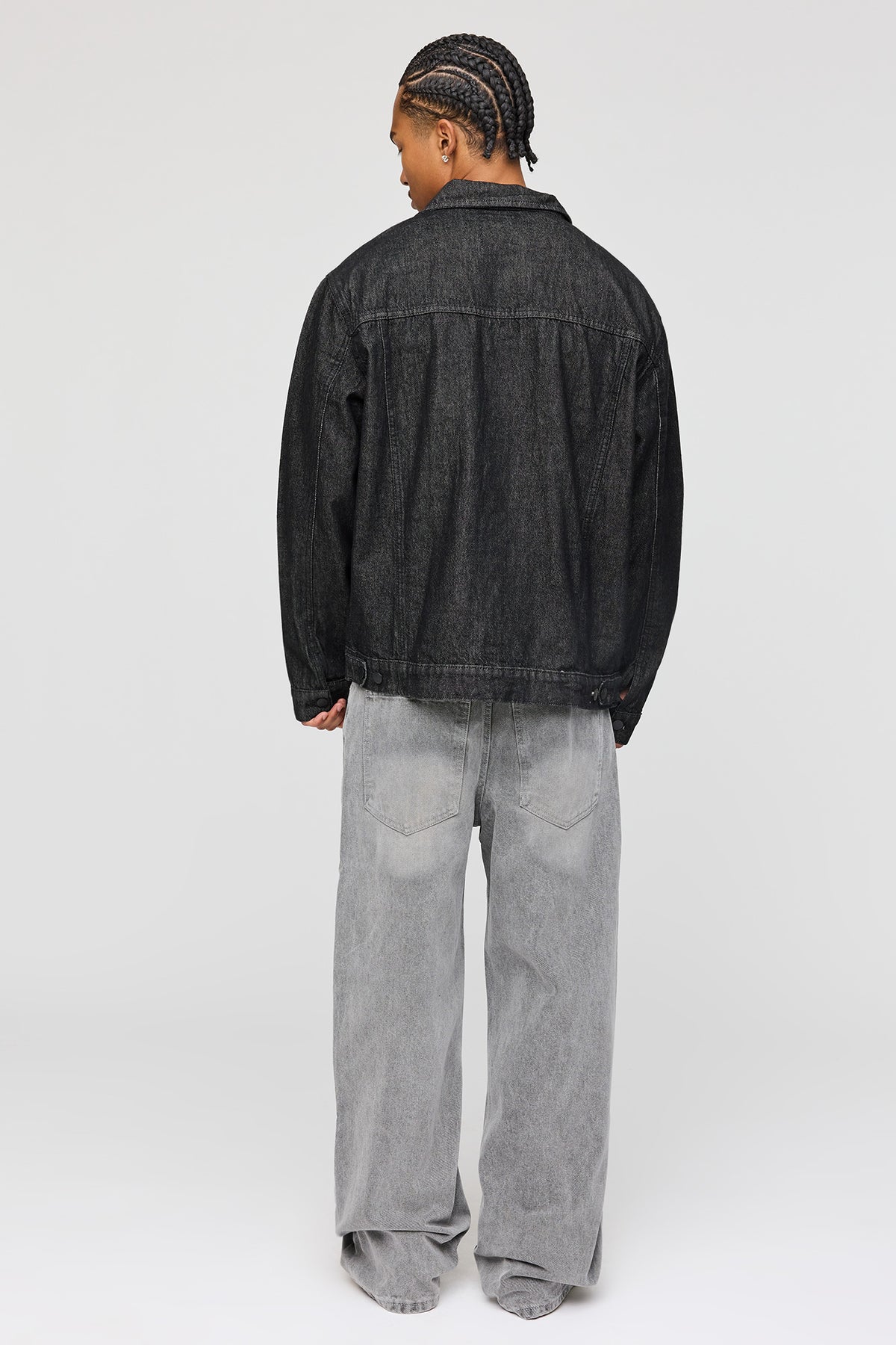 Alt View 3. Stretch Baggy Jean - Light Grey