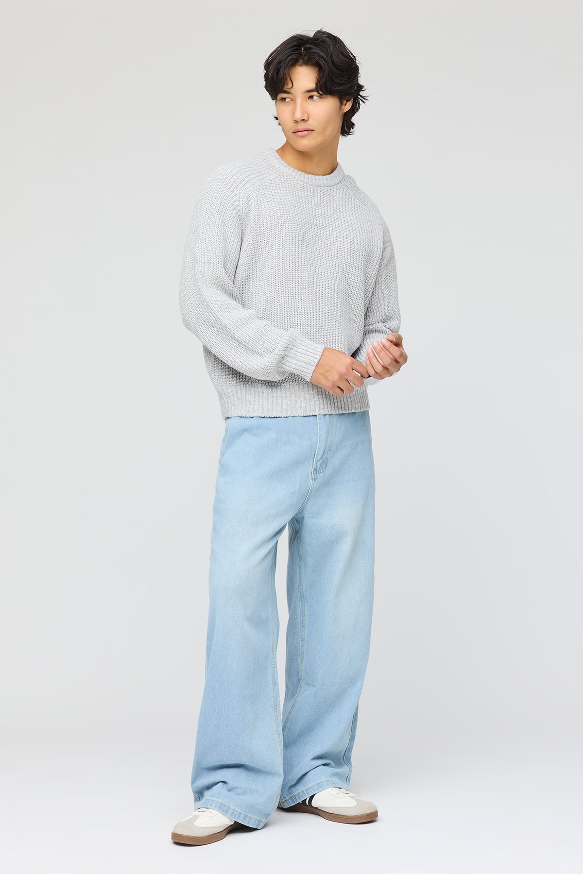 Alt View 2. Stretch Baggy Jean - Light Denim Blue
