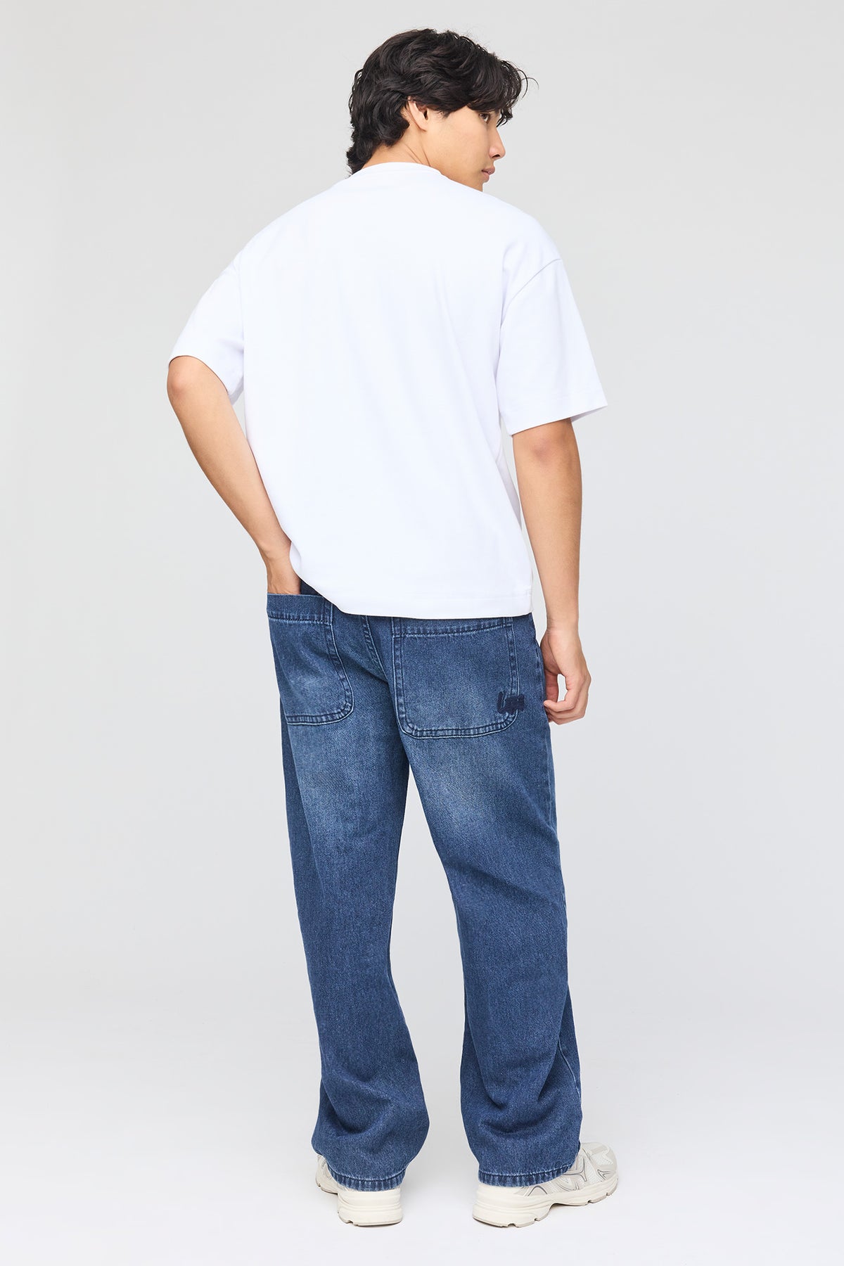 Alt View 3. Stretch Loose Fit Jean - Dark Blue
