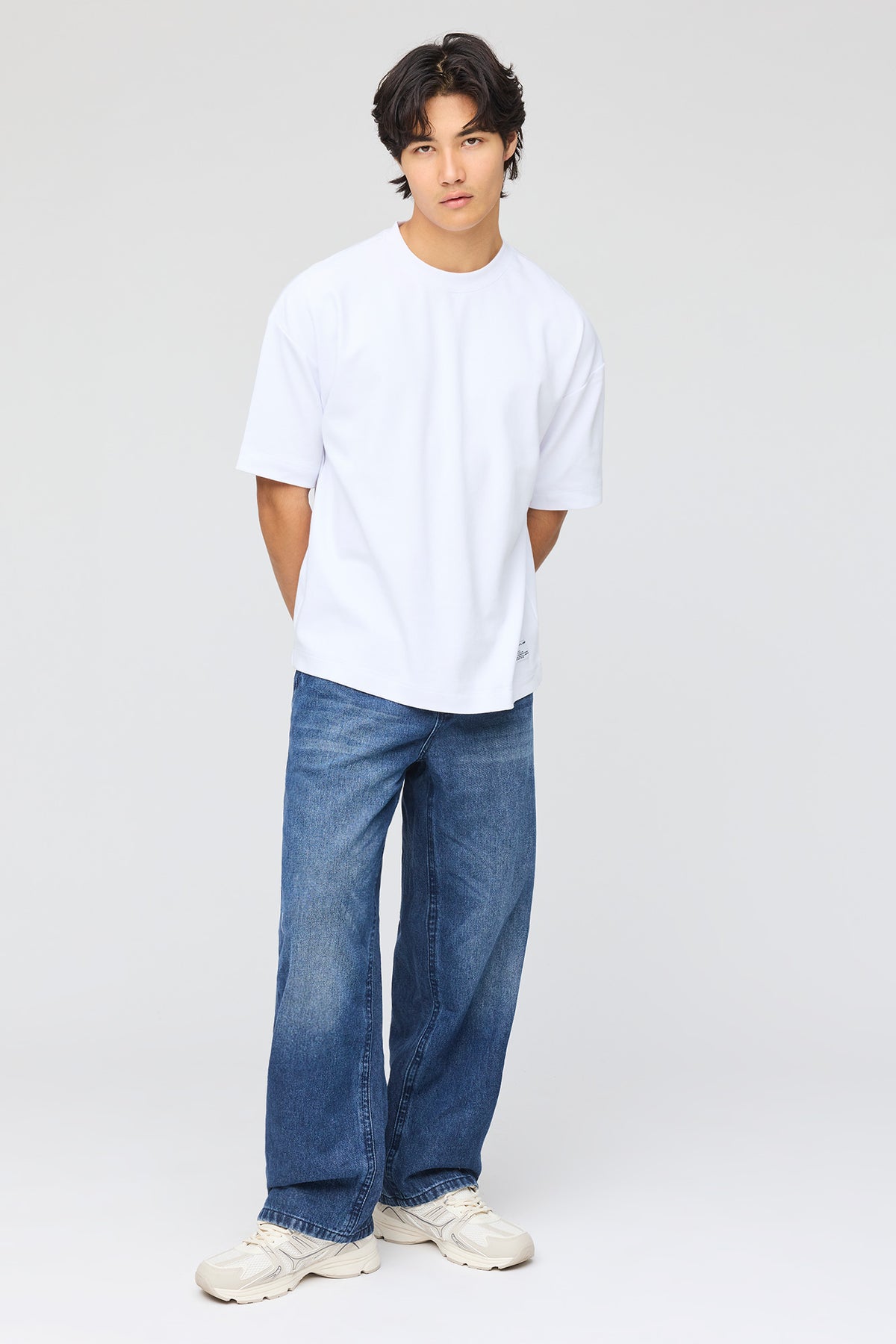 Alt View 2. Stretch Loose Fit Jean - Dark Blue