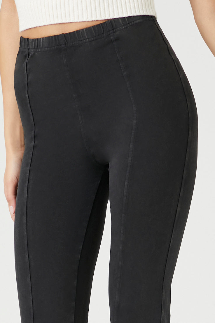 Pantalon mi-taille à jambe évasée avec surpiqûres