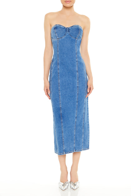 Robe midi à bretelles en denim avec décolleté en coeur