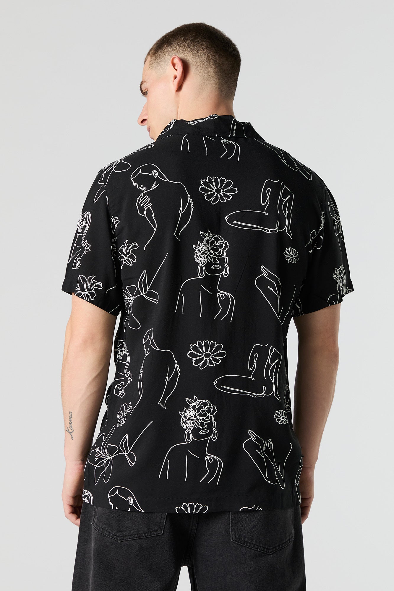 Line Drawing Print Button-Up Short Sleeve Top