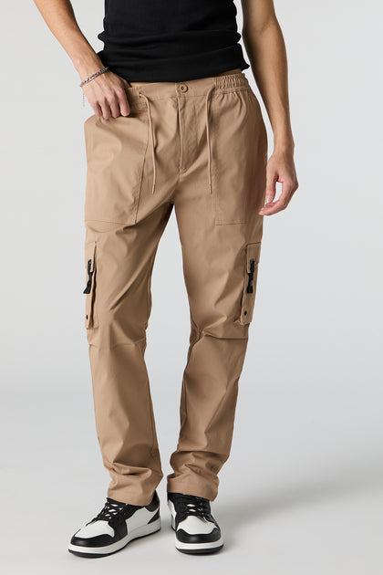 Pantalon cargo avec poches plaquées